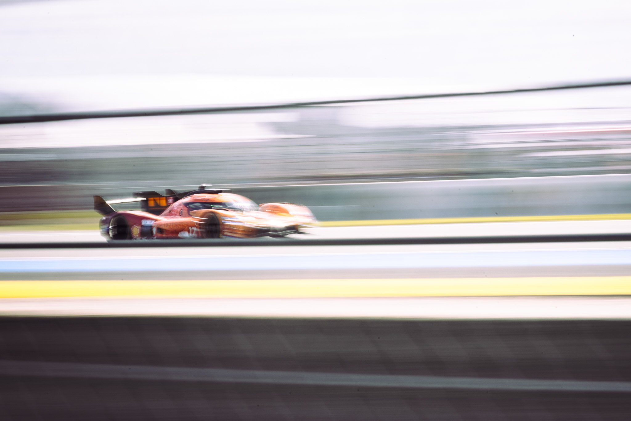Photographe endurance - filé artistique d'une Hypercar Ferrari 499P